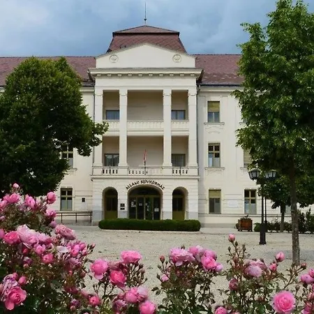 Sea-dweller Apartment Balatonfured